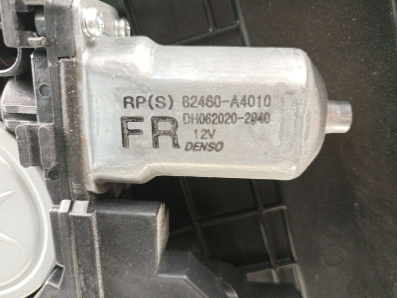 Recambio de elevalunas delantero derecho para kia carens iv 1.7 crdi referencia OEM IAM 82460A4010  