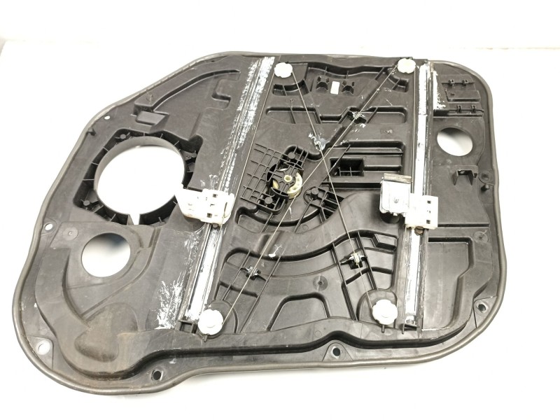 Recambio de elevalunas delantero izquierdo para kia carens iv 1.7 crdi referencia OEM IAM 82450A4010  