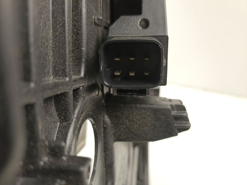 Recambio de elevalunas trasero derecho para kia carens iv 1.7 crdi referencia OEM IAM 83460A4010  