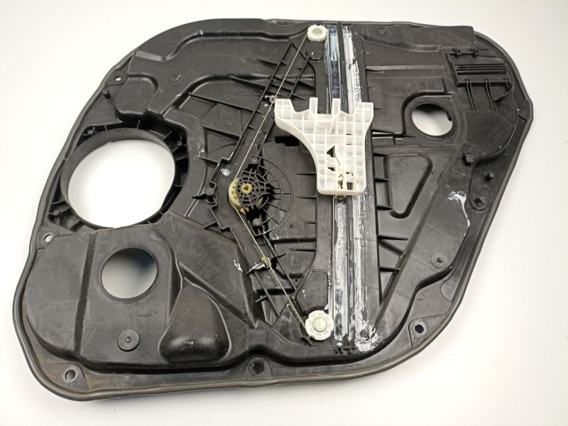 Recambio de elevalunas trasero izquierdo para kia carens iv 1.7 crdi referencia OEM IAM 83450A4010  