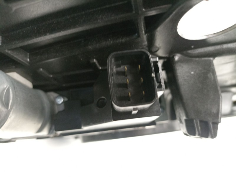 Recambio de elevalunas trasero izquierdo para kia carens iv 1.7 crdi referencia OEM IAM 83450A4010  