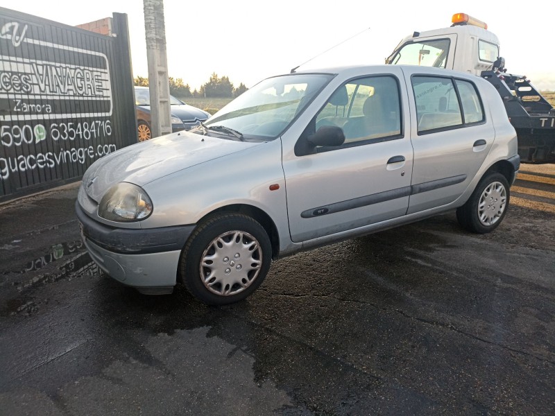 renault clio ii (bb_, cb_) del año 2001