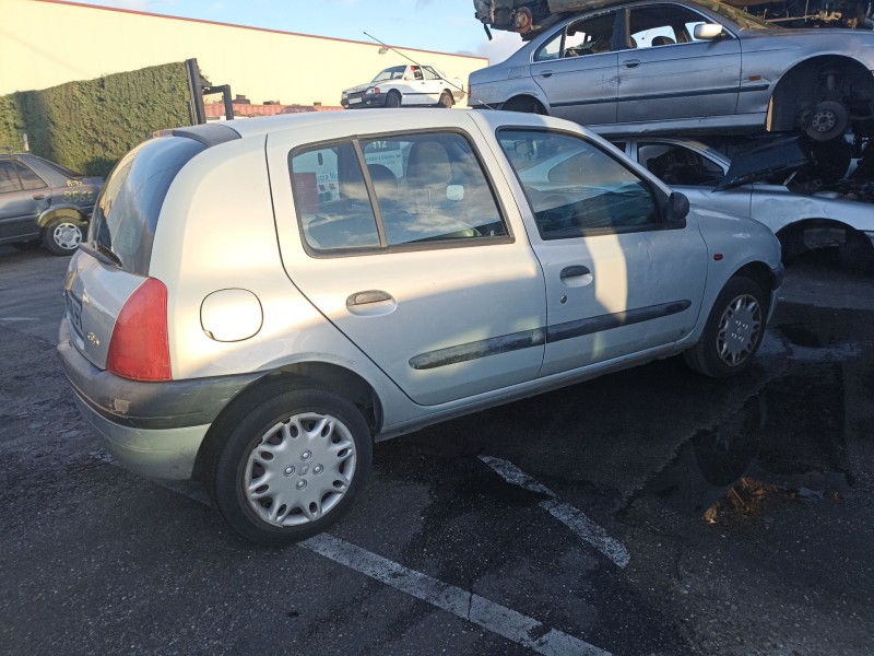 renault clio ii (bb_, cb_) del año 2001