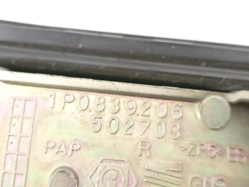 Recambio de manilla trasera derecha para seat leon (1p1) 2.0 tdi 16v referencia OEM IAM 1P0839206  