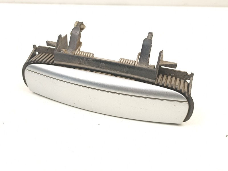 Recambio de manilla trasera derecha para seat exeo st (3r5) 2.0 tdi referencia OEM IAM 4B0839885  