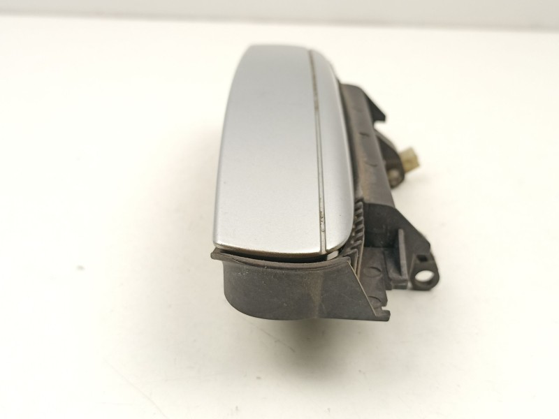 Recambio de manilla delantera derecha para seat exeo st (3r5) 2.0 tdi referencia OEM IAM 4B0839885  