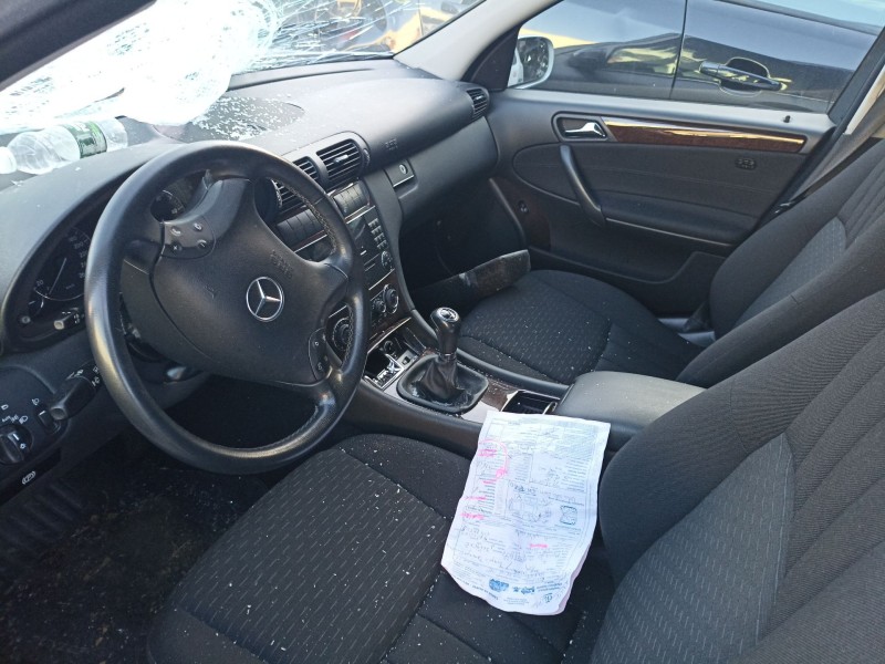 mercedes-benz clase c (w203) del año 2003