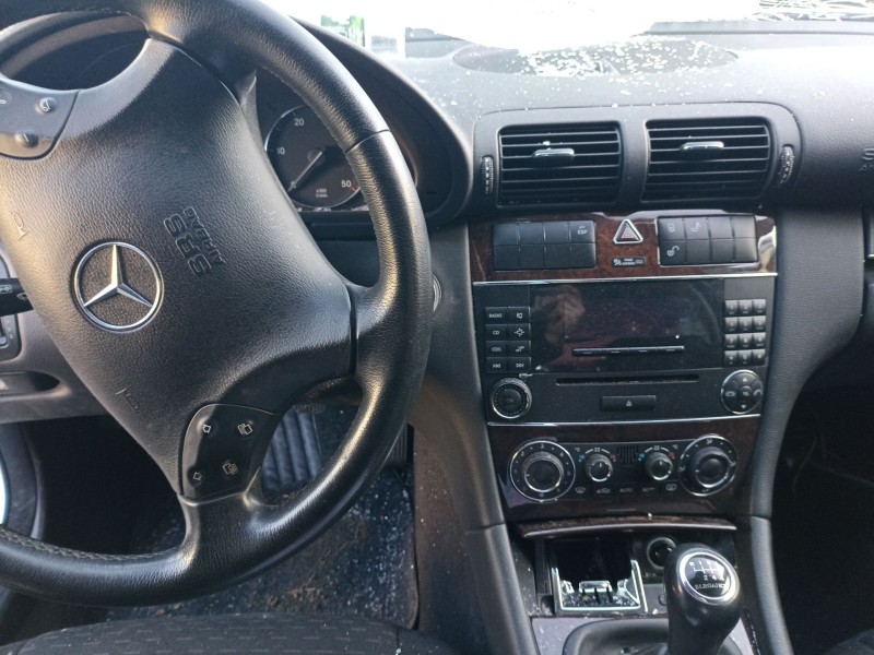 mercedes-benz clase c (w203) del año 2003
