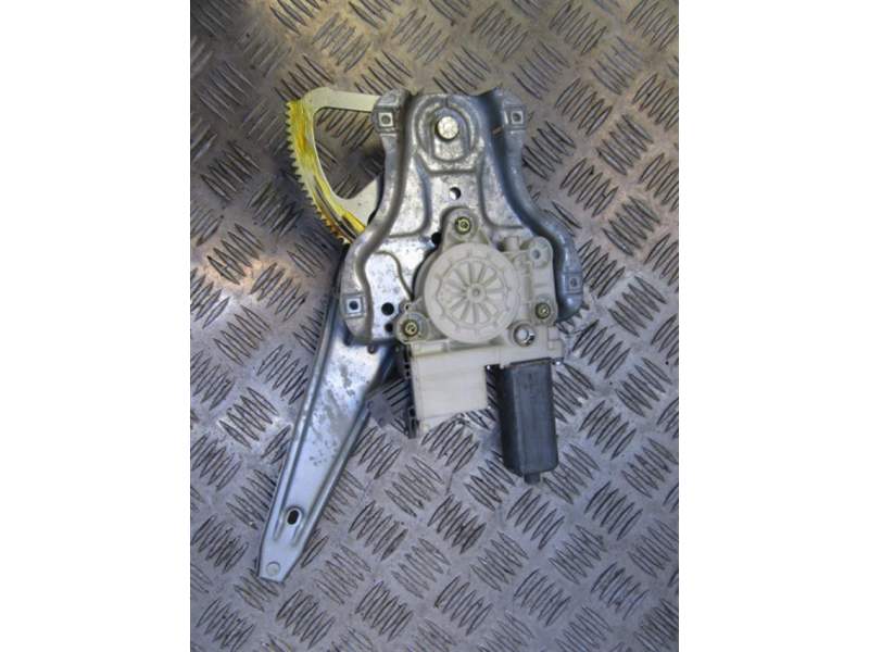 Recambio de elevalunas trasero derecho para toyota avensis 2.0 g referencia OEM IAM 1020411051608  