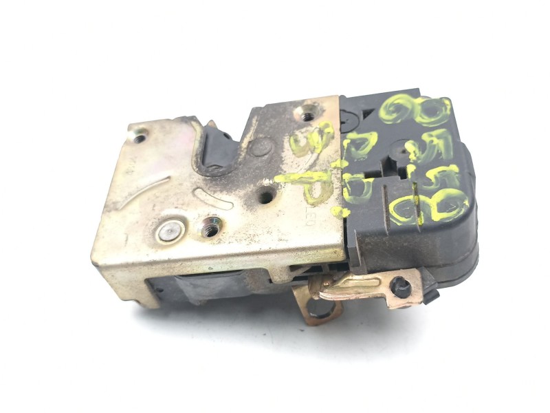 Recambio de cerradura puerta delantera derecha para peugeot 206 van 1.4 hdi referencia OEM IAM 9136J0  