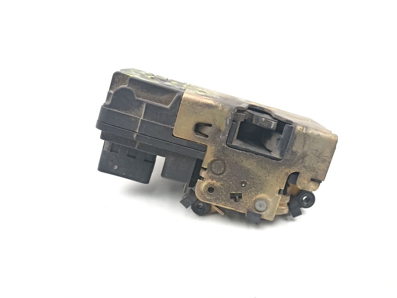 Recambio de cerradura puerta delantera derecha para peugeot 206 van 1.4 hdi referencia OEM IAM 9136J0  