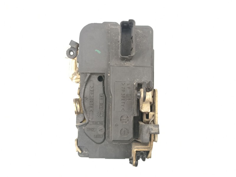 Recambio de cerradura puerta delantera derecha para peugeot 206 van 1.4 hdi referencia OEM IAM 9136J0  
