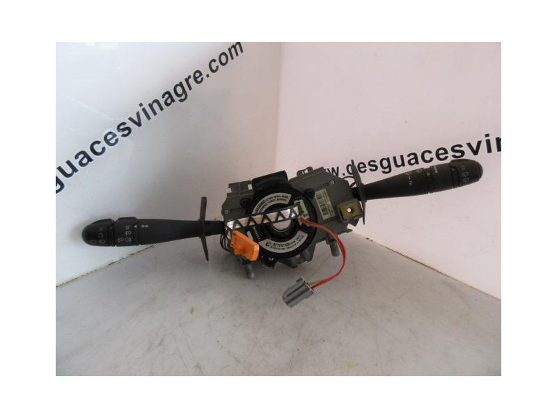 Recambio de mando luces y limpias : renault scenic : 1.9 dci---f9q k 732 5p [2002] para renault scenic 1.9 dci---f9q k 732 refer