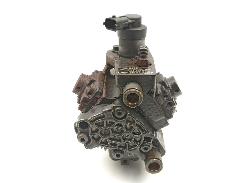 Recambio de bomba inyectora diesel para kia carens iv 1.7 crdi referencia OEM IAM 331002A420 0445010206 