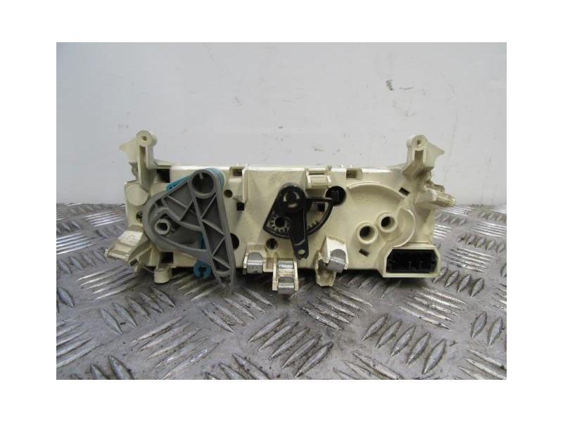 Recambio de mandos calefaccion : citroen berlingo : 1.9 d (69,34cv) [1998] para citroen berlingo 1.9 d referencia OEM IAM 654984