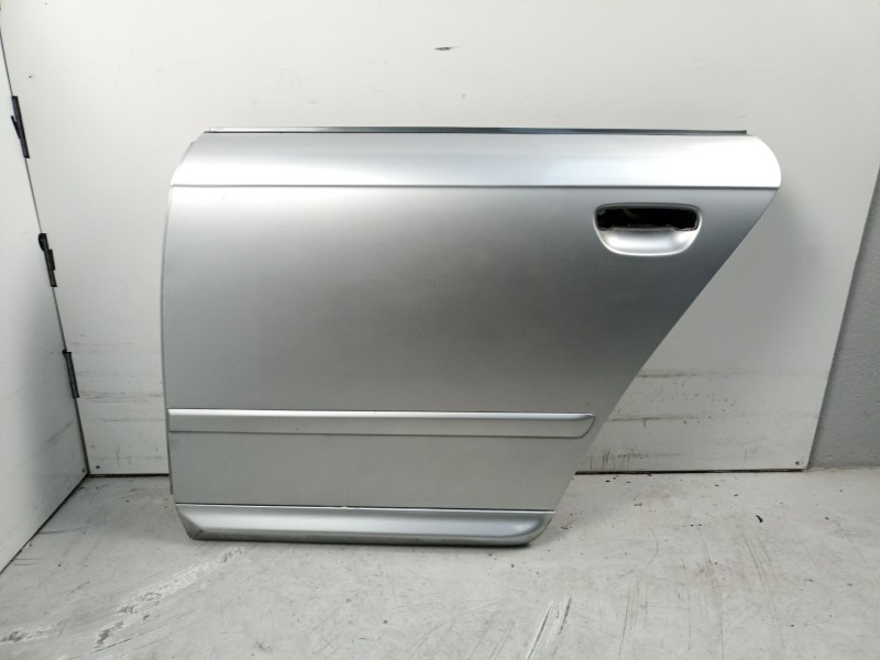 Recambio de puerta trasera izquierda para seat exeo st (3r5) 2.0 tdi referencia OEM IAM 3R0833051  