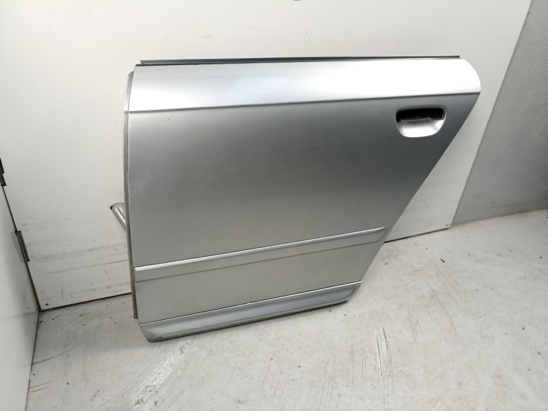 Recambio de puerta trasera izquierda para seat exeo st (3r5) 2.0 tdi referencia OEM IAM 3R0833051  