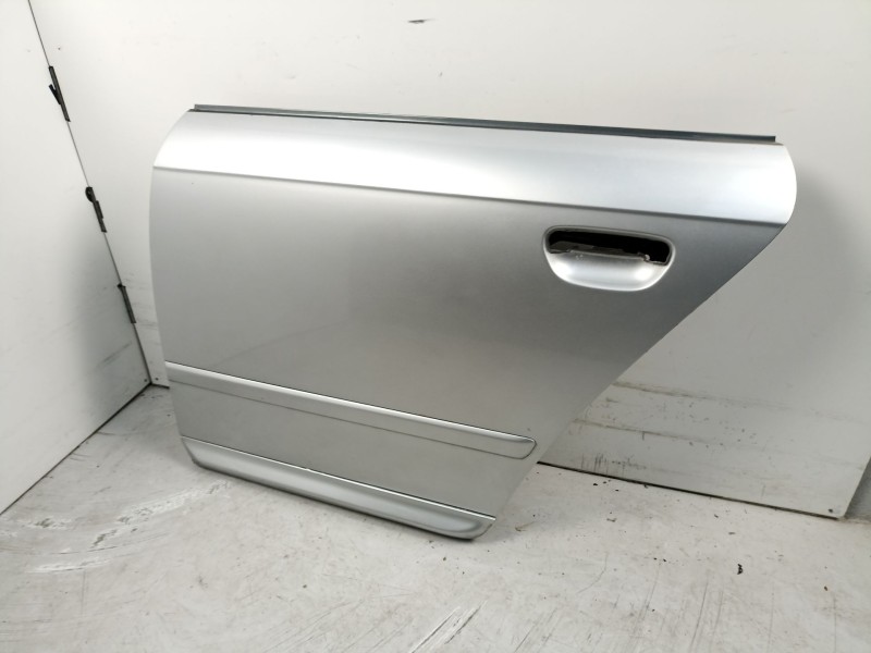 Recambio de puerta trasera izquierda para seat exeo st (3r5) 2.0 tdi referencia OEM IAM 3R0833051  