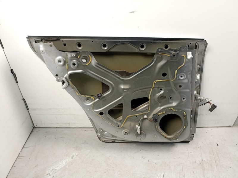 Recambio de puerta trasera izquierda para seat exeo st (3r5) 2.0 tdi referencia OEM IAM 3R0833051  