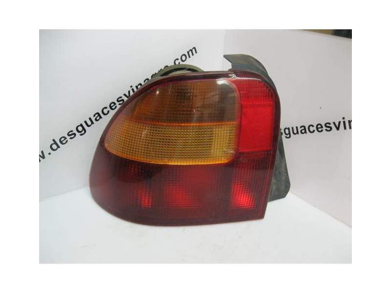 Recambio de piloto trasero izquierdo para rover 420 2.0 td /20t2n referencia OEM IAM   