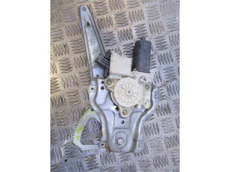 Recambio de elevalunas trasero izquierdo para toyota avensis 2.0 g referencia OEM IAM 1020411044142  