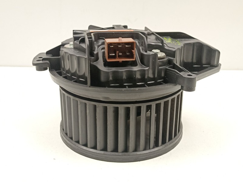 Recambio de motor calefaccion para seat exeo st (3r5) 2.0 tdi referencia OEM IAM 8E1820021E  