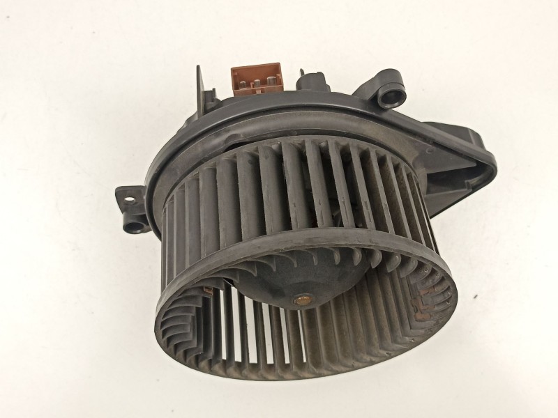 Recambio de motor calefaccion para seat exeo st (3r5) 2.0 tdi referencia OEM IAM 8E1820021E  