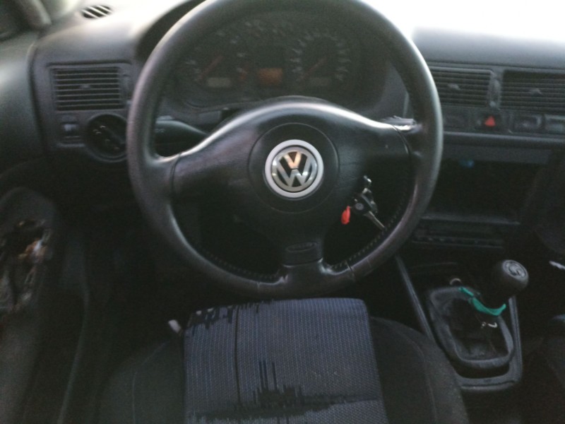 volkswagen golf iv (1j1) del año 2001
