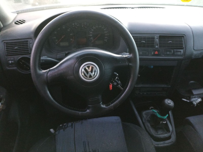 Recambio de carroceria para volkswagen golf iv (1j1) 1.6 16v referencia OEM IAM   