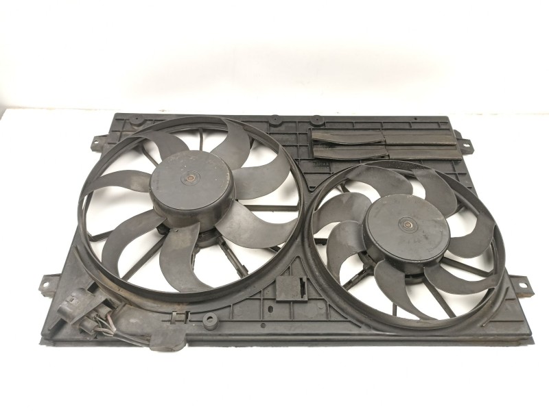 Recambio de electroventilador para seat leon (1p1) 2.0 tdi 16v referencia OEM IAM 1K0121205G  