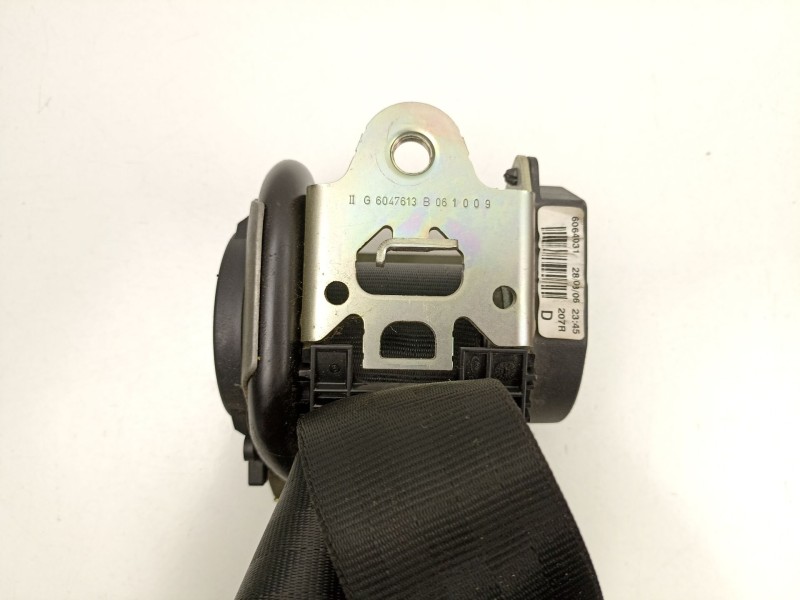 Recambio de cinturon seguridad delantero derecho para seat leon (1p1) 2.0 tdi 16v referencia OEM IAM 1P0857706ARAA  