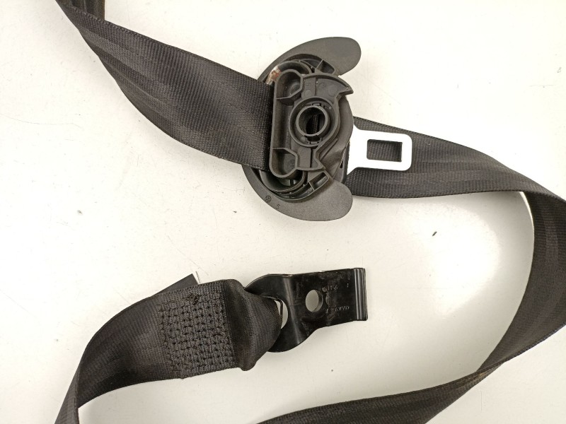 Recambio de cinturon seguridad delantero derecho para seat leon (1p1) 2.0 tdi 16v referencia OEM IAM 1P0857706ARAA  