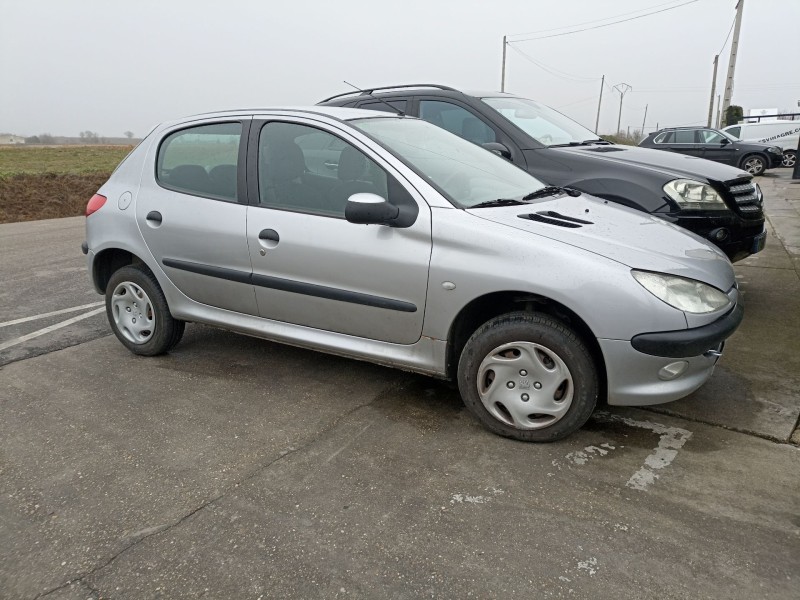 peugeot 206 hatchback (2a/c) del año 2001