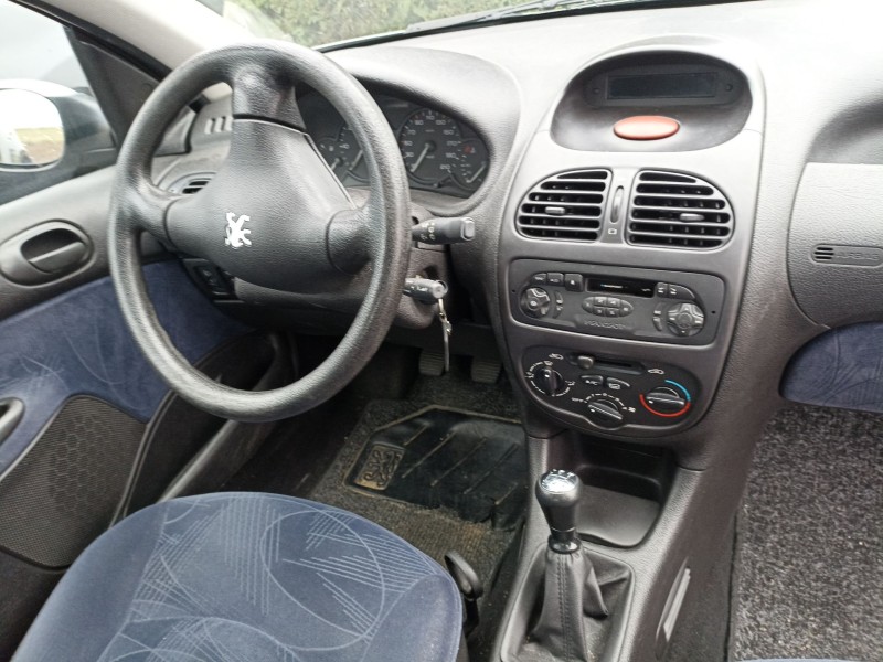 peugeot 206 hatchback (2a/c) del año 2001
