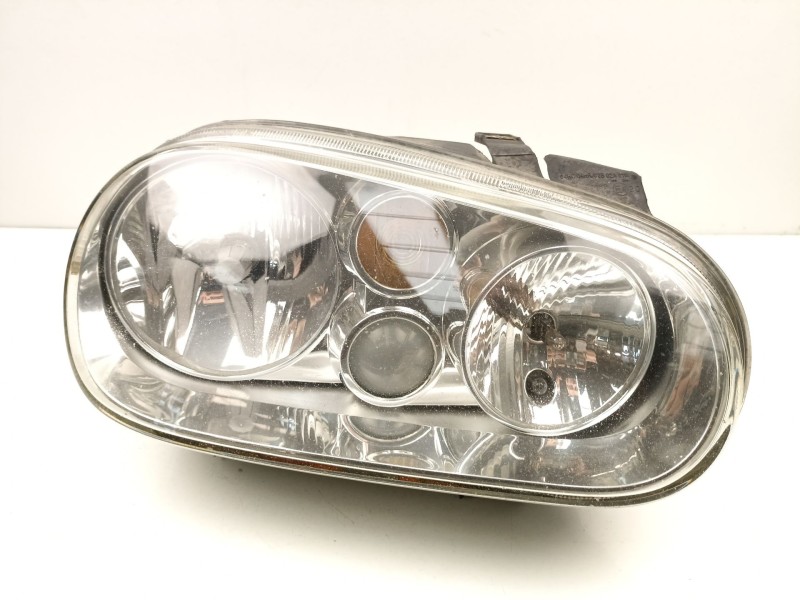 Recambio de faro derecho para volkswagen golf iv (1j1) 1.6 16v referencia OEM IAM 1J1941016K  