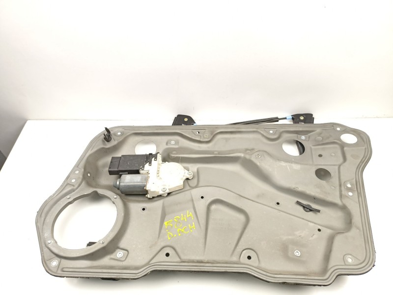 Recambio de elevalunas delantero derecho para volkswagen golf 1.9 tdi referencia OEM IAM 1J4837756F  