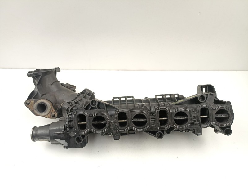 Recambio de colector admision para bmw 320 f31 xdrive ranchera referencia OEM IAM 7807991  