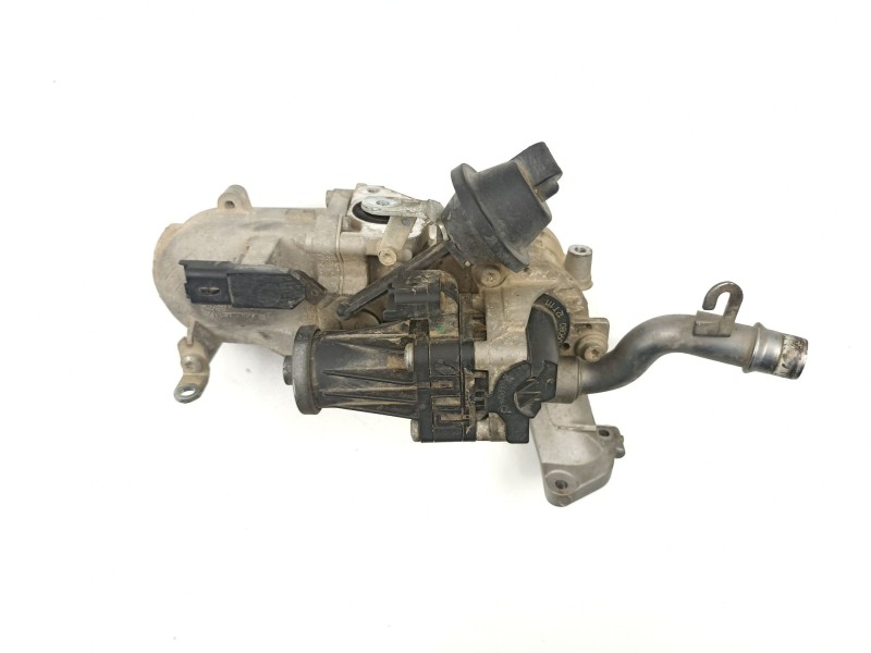 Recambio de valvula egr para peugeot 308 1.6hdi 9h05 112cv 6velocidades referencia OEM IAM 9671187780 70215615 