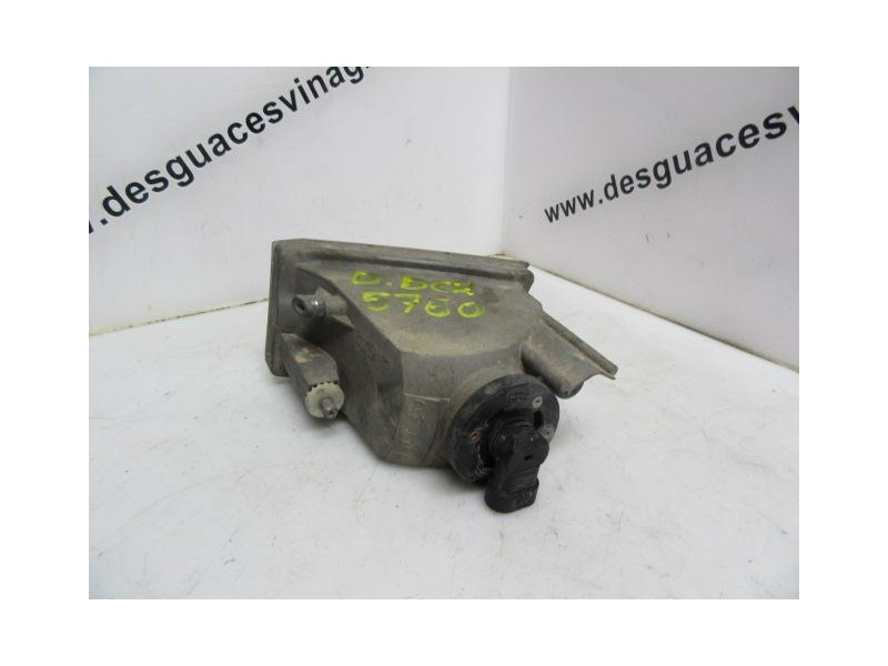 Recambio de antiniebla dcho. : toyota rav4 : 2.0 td (115,57cv) [2003] para toyota rav4 2.0 td referencia OEM IAM   