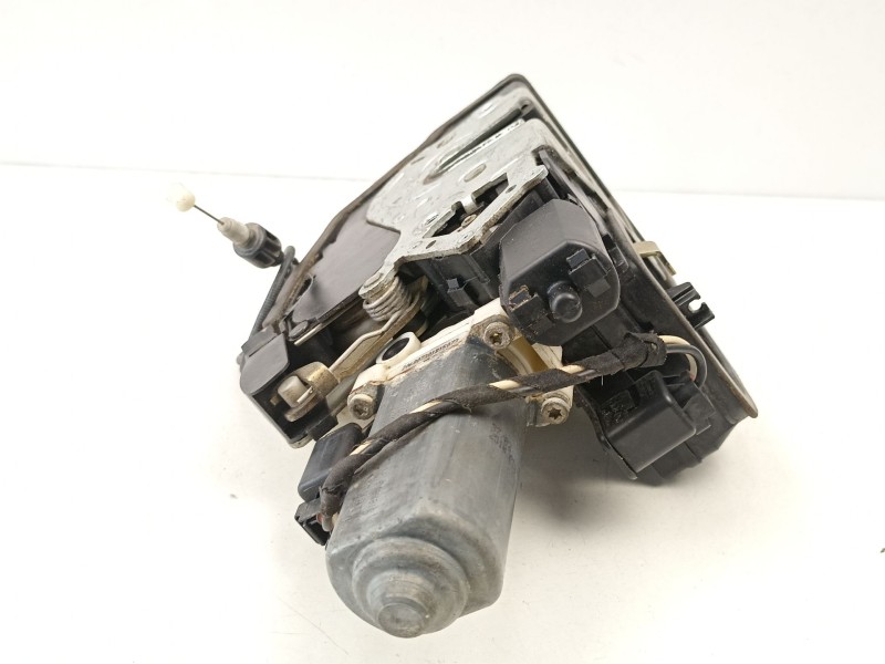 Recambio de cerradura puerta delantera izquierda para bmw 7 (e65, e66, e67) 735 i, li referencia OEM IAM 8240569  