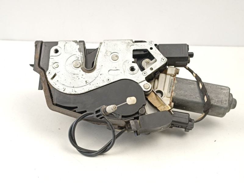 Recambio de cerradura puerta delantera izquierda para bmw 7 (e65, e66, e67) 735 i, li referencia OEM IAM 8240569  