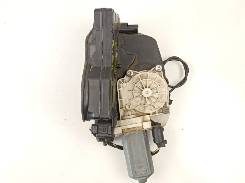 Recambio de cerradura puerta delantera izquierda para bmw 7 (e65, e66, e67) 735 i, li referencia OEM IAM 8240569  