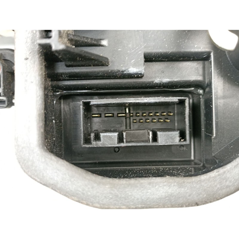 Recambio de cerradura puerta delantera izquierda para bmw 7 (e65, e66, e67) 735 i, li referencia OEM IAM 8240569  