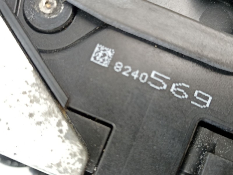 Recambio de cerradura puerta delantera izquierda para bmw 7 (e65, e66, e67) 735 i, li referencia OEM IAM 8240569  