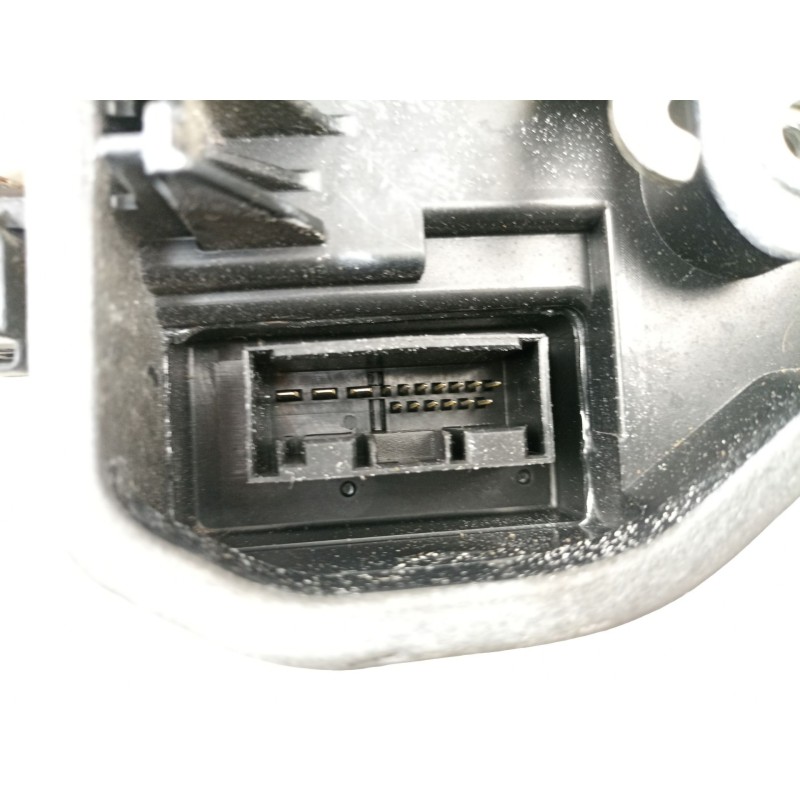 Recambio de cerradura puerta trasera izquierda para bmw 7 (e65, e66, e67) 735 i, li referencia OEM IAM 8240585  