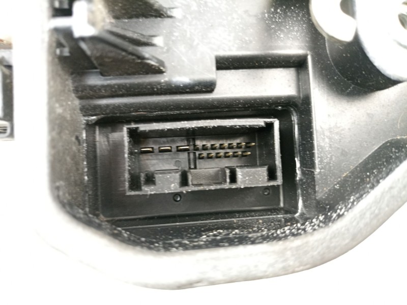 Recambio de cerradura puerta trasera izquierda para bmw 7 (e65, e66, e67) 735 i, li referencia OEM IAM 8240585  