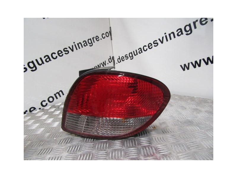 Recambio de piloto trasero dch. : hyundai coupe : 2.0 g (138,68cv) 3p [2000] para hyundai coupe 2.0 g referencia OEM IAM   