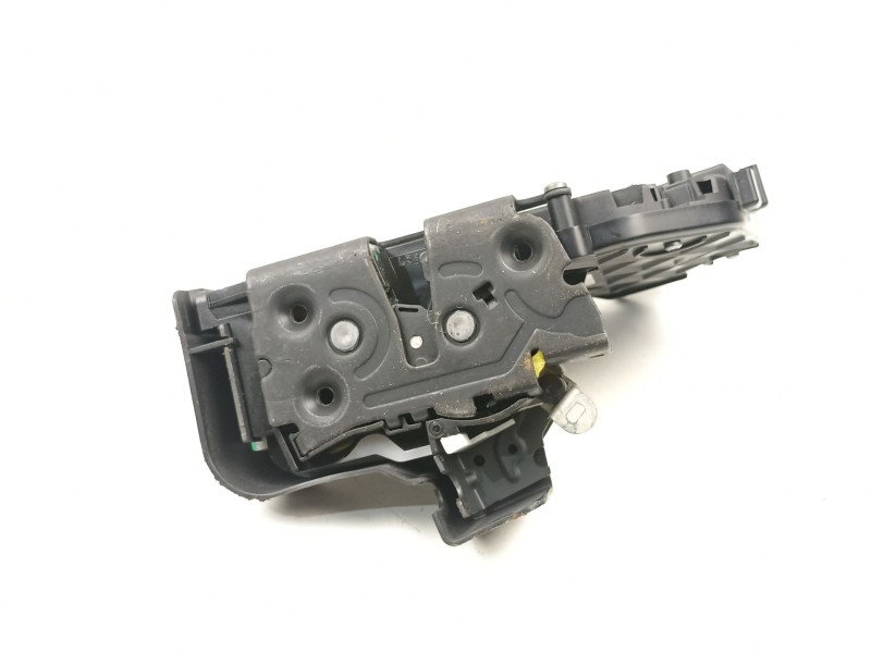 Recambio de cerradura puerta trasera izquierda para volvo xc70 ii (136) d5 awd referencia OEM IAM 31253667  