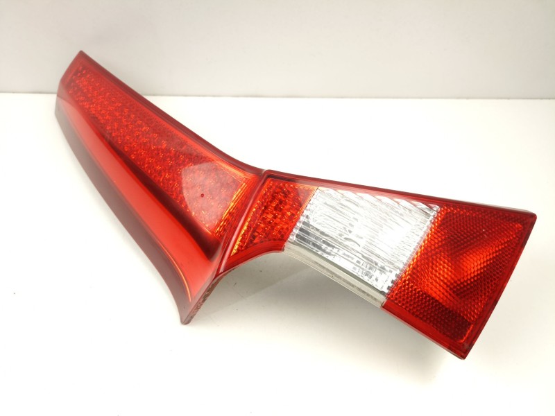 Recambio de piloto porton izquierdo para volvo xc70 ii (136) d5 awd referencia OEM IAM 31265455  