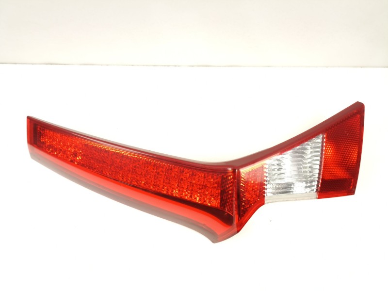 Recambio de piloto porton izquierdo para volvo xc70 ii (136) d5 awd referencia OEM IAM 31265455  